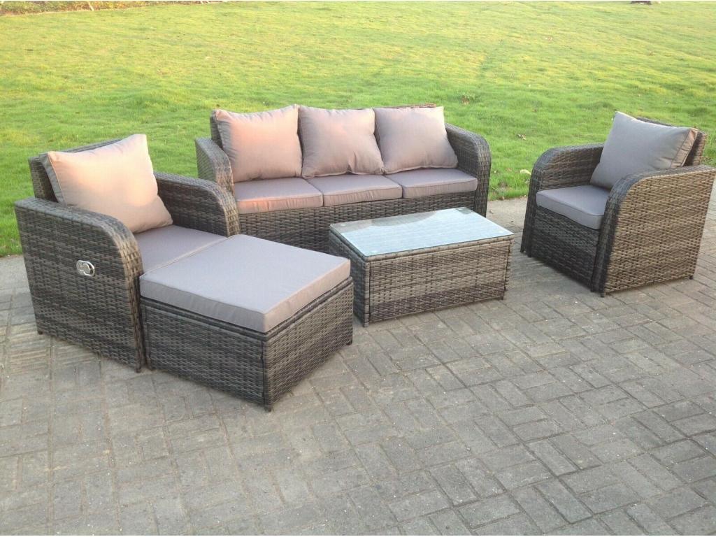 6-seater rattan garden furniture set with sofa, stools, rectangular table, coffee table, and chair. MéElariva dark grey WUZX09596