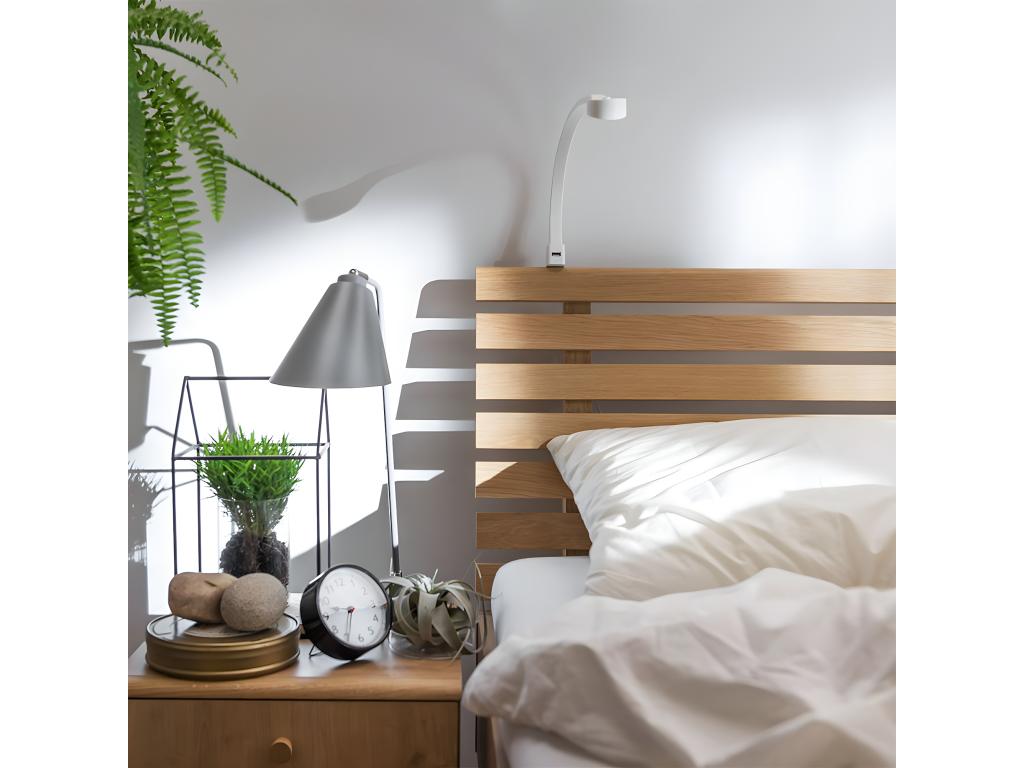 180x200cm Bed with Openwork Headboard, Natural Wood Finish PVHK09885